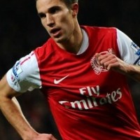 Latest on Arsenal transfers (RVP, Wal, Llorente, MVila, Giroud, Biglia, Denilson, Clint, Afellay)